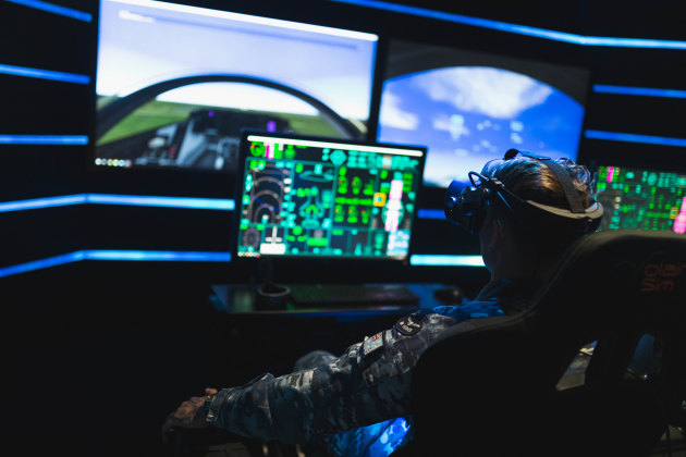 Air 6500 will connect all platforms and sensors
across all warfighting domains into a single interface. (Lockheed Martin Australia)