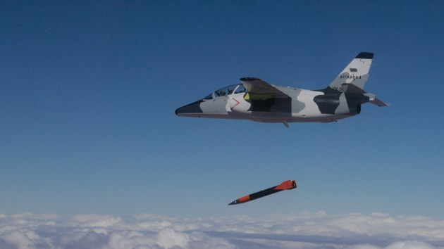 Airspeed has successfully demonstrated inflight release of its Irukandji supersonic target drone in unpowered trials at the Woomera Test Range in South Australia.

Credit: Airspeed