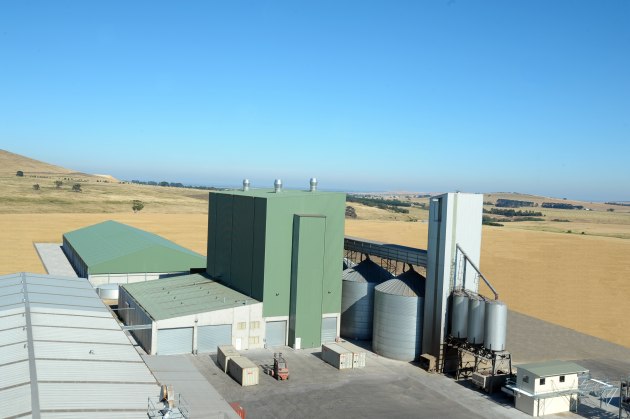 Plant-based ingredient producer Unigrain says its proposed oat milk facility will be the first in Australia to integrate oat processing and oat milk base production. (Image source: Unigrain)