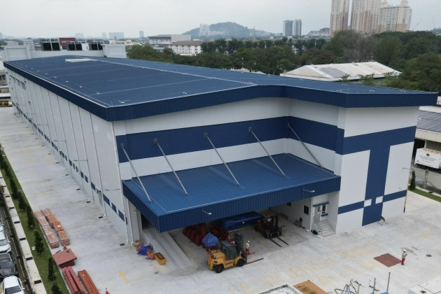 Amcor&rsquo;s new advanced healthcare packaging facility in Selangor, Malaysia, the first in Asia with air knife coating technology