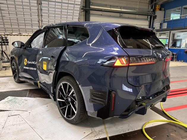 ANCAP BMW IX3_4