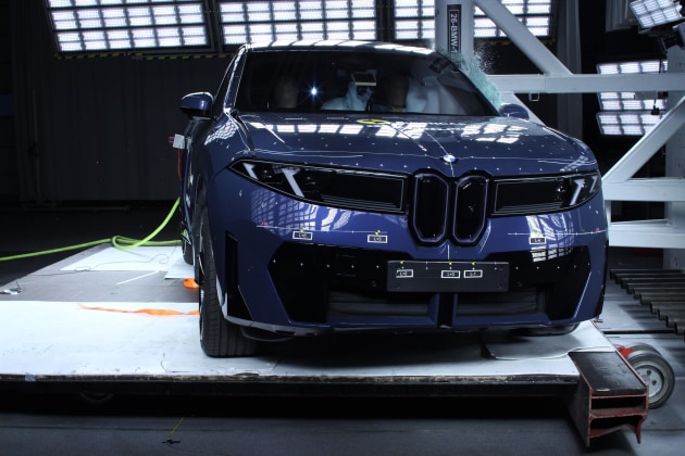 ANCAP BMW IX3_5