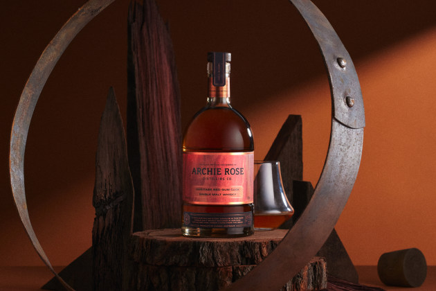 The design of the bottle pays homage to the native red gum wooden barrels used to produce the whisky.