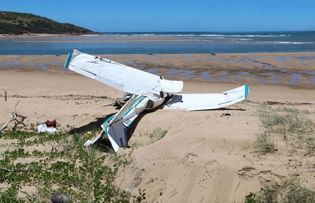 The wreckage of VH-WTQ at Middle Island the day after the crash. (ATSB)