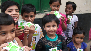 Tetra Pak maintained its support of Dairy Hub projects in Bangladesh, Kenya, Nicaragua and Sri Lanka in 2014 and began a new project in Senegal in early 2015, helping secure long-term supply of locally produced quality milk in developing countries.