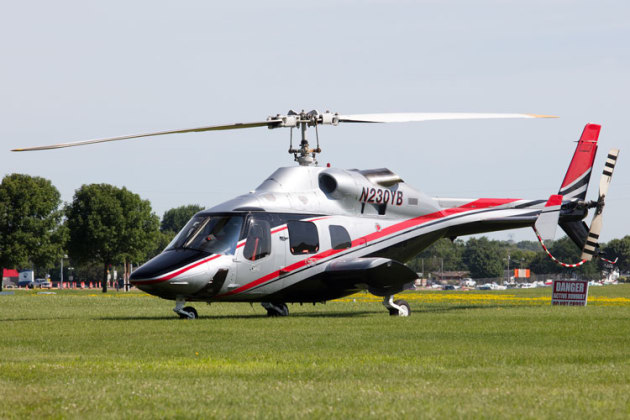 A Bell 230, the upgraded version of the Bell 222. (Phil Hosking)