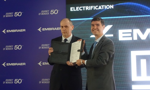 Manfred Johann, WEG Automation superintendent director, and Daniel Moczydlower, Embraer EVP Engineering & Technology.
Nigel Pittaway