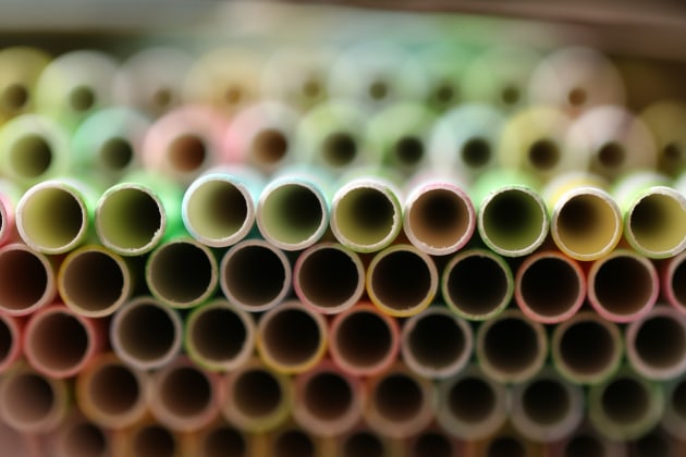 Grasping at straws - consumers confused: Bioplastics (Image credit Pixabay)