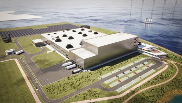innocent&rsquo;s new CO2-neutral bottling plant in the Port of Rotterdam is equipped with four complete Krones PET bottling lines and the corresponding IT landscape. (Copyright: innocent)