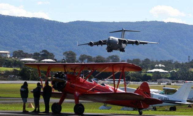 An RAAF C-17 Globemaster approaches the Albion Park runway. (Steve Hitchen)