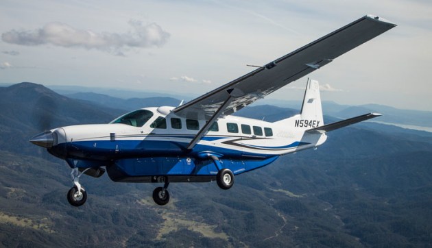 Despite the stumpy ailerons, the Grand Caravan handles quite nicely in the air. (Steve Hitchen)