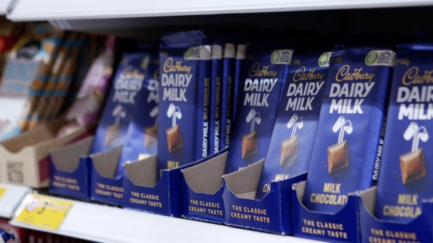 In a world-first for Cadbury, brand owner Mondelēz International is sourcing recycled plastic from Taghleef Industries for flexible wrappers to be printed and converted by Amcor. The new packaging, with 30 per cent recycled content, will be on shelf in Australia from September next year. (Image: Cadbury)