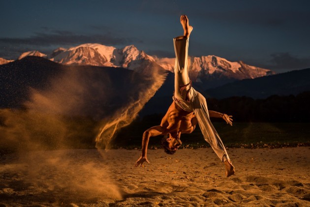 &copy; Tristan Shu. Shot at 1/4000th sec. f/2.8, ISO 80.