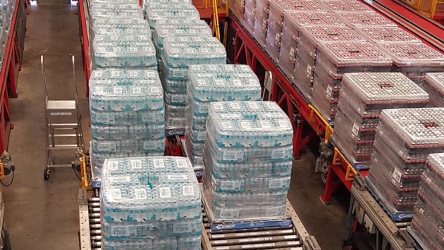 Coca-Cola Amatil has donated 10,400 cases of bottled water and Powerade to bushfire emergency crews.