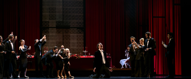 West Asutralian Ballet, Alice Topp's 'Macbeth'. Images by Sergey Pevnev
