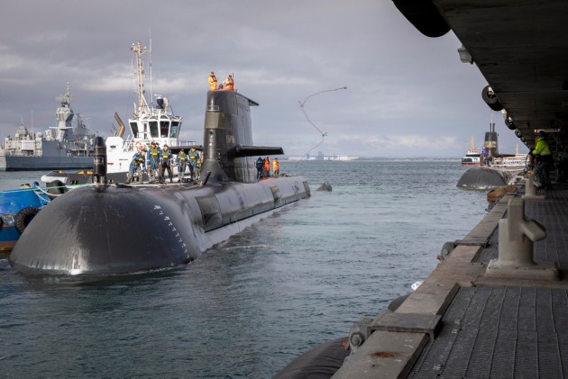 HMAS Farncomb prepares to berth alongside Fleet Base West.
Defence/LSIS Kylie Jagiello