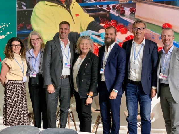 The Australia's Sustainability Agricultural Efforts panel with Michelle Gortan (Farming for Future), Edwina Clowes (MLA), Sam Gill (MLA), Fiona Simson (NFF), Sam Elsom (Sea Forest), Nick Hazell (V2Food) & Andrew Jones (Bureau of Meteorology).
