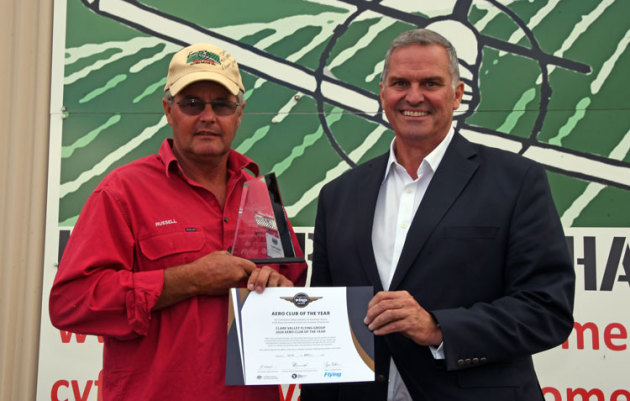 Russell Schmidt from Clare Valley Flying Group with CASA's Rob Walker after the presentation for Aero Club of the Year. (Steve Hitchen)