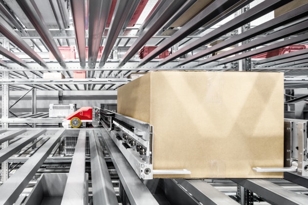 One of Swisslog&rsquo;s CycloneCarrier shuttle systems integrated in a Rohlik distribution centre.