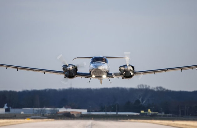 Diamond's DA42 Twinstar had a stellar delivery record in Q2 2019. (Diamond Aircraft)