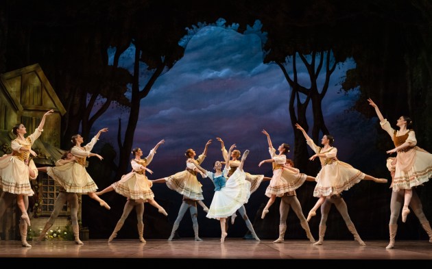 Dayana Hardy Acuna as Giselle with dancers of the WA Ballet. Photo: Bradbury Photography.