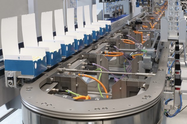 Cama integrated the ACOPOStrak magnetic track system by B&R.