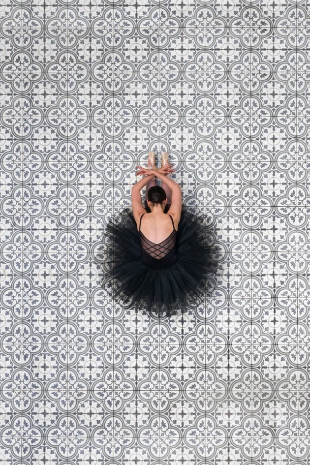&copy; Brad Walls. Delicate.