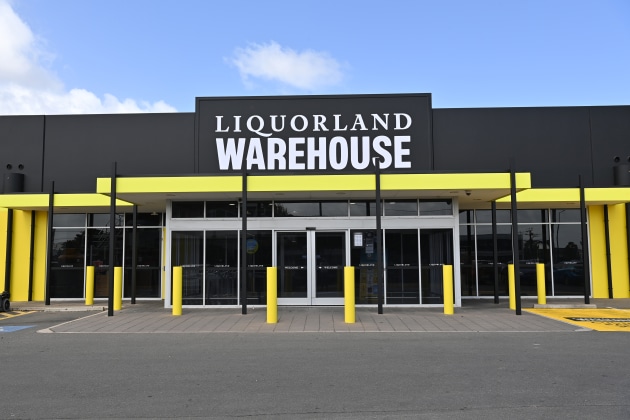 Coles Liquor Group has decided to align all its Vintage Cellars and First Choice Liquor stores with the Liquorland brand, after a 16-week pilot program across 14 stores in South Australia, Victoria, and Queensland demonstrated increased brand awareness and customer engagement.
Source: Coles Liquor Group