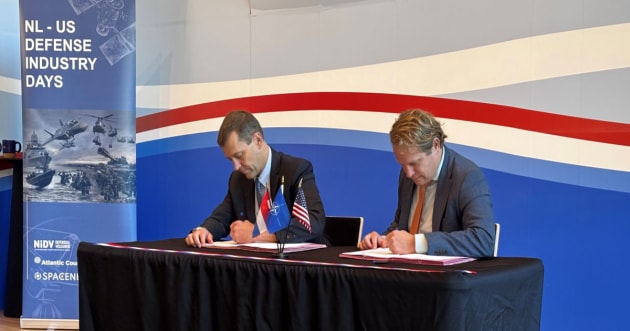 GA-ASI CEO Linden Blue (left) and Dutch Minister for Arms Procurement and Personnel Gijs Tuinman.

Credit: GA-ASI / Dutch Ministry of Defence