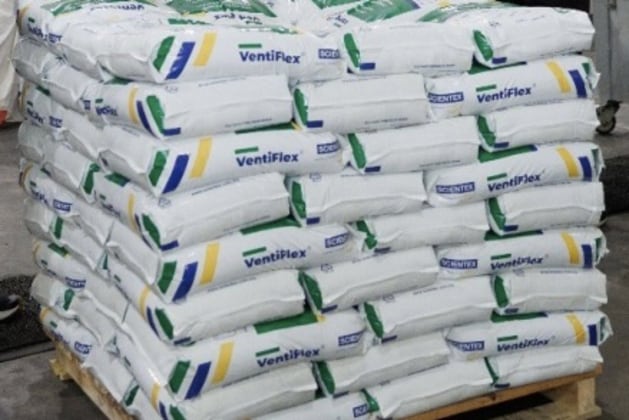 Scientex has collaborated with ExxonMobil Signature Polymers, Windm&ouml;ller & H&ouml;lscher and Haver & Boecker to develop a PE sack for moisture-sensitive powders, incorporating 30 per cent recycled PE
