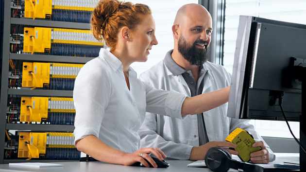 In industry, yellow is the colour of safety: the automation company Pilz develops control systems to protect human, machine and the environment. Image: Pilz GmbH & Co. KG
