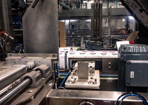 Fibre King had to engineer a conveying, case packing and palletising solution that would integrate seamlessly with an existing Filler and WestRock Multipacker.