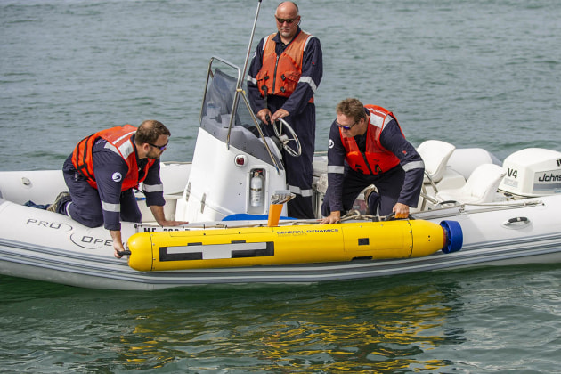 The Bluefin-9 launching from a RHIB. Credit: GD