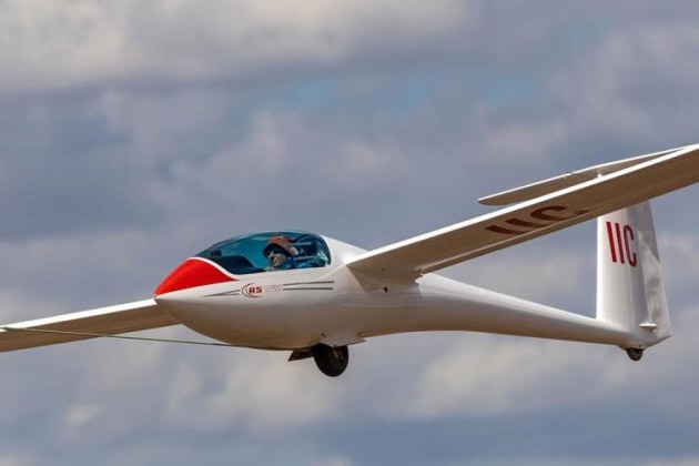 The Gliding Federation of Australia is concerned about the impact of 1500-foot Class E on their sport. (GFA)