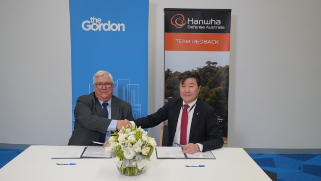 Joe Ormeno, CEO of The Gordon, and Richard Cho, Managing Director of Hanwha Defense Australia, signed a MoU this week. (Supplied)