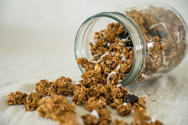 Granola, yum! Sollange Brenis/Unsplash