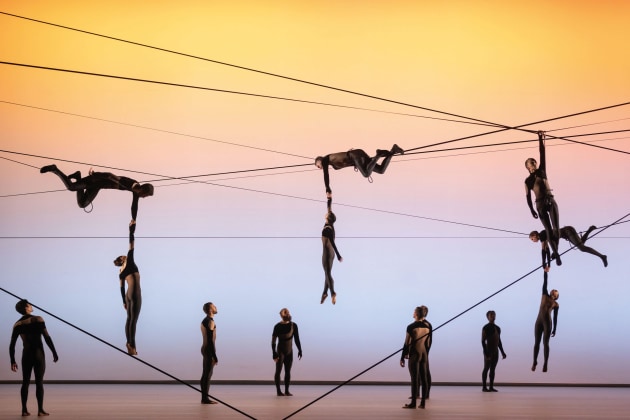'Outsider' by Rachid Ouramdane, performed by the Ballet du Grand Th&eacute;&acirc;tre de Gen&egrave;ve. Image by Gregory Batardon