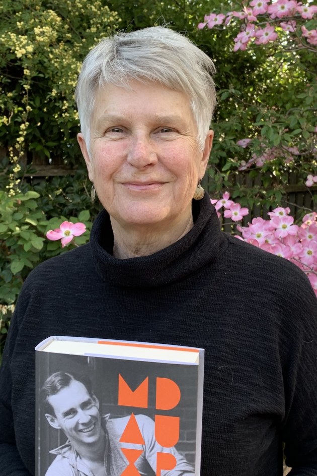 Helen Ennis