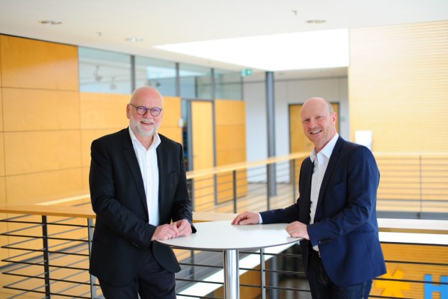 Zero CO2 from next year: Herma managing directors Dr Thomas Baumg&auml;rtner (left) and Sven Schneller