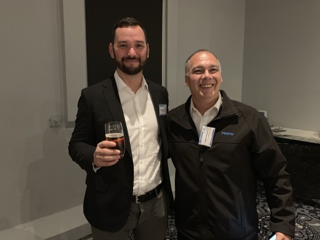 Robinson Sartori Jr, SMC (left) and Mario Faciolli, Festo.