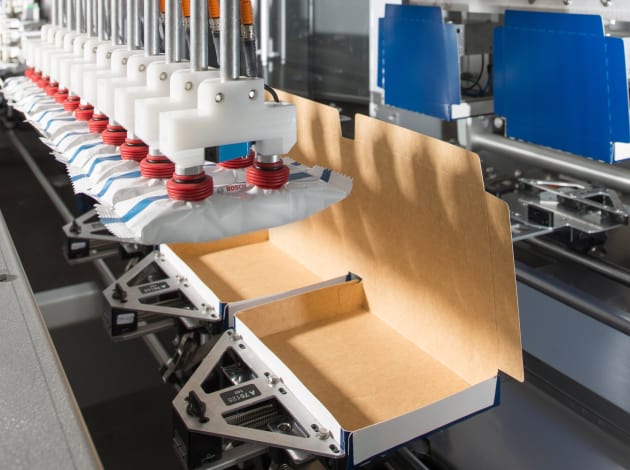 The Bosch Sigpack TTM toploader forms, loads and closes up to 150 cartons per minute.