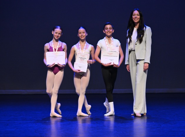 Joan & Monica Halliday Grade 5 Winners. Photo by WinkiPop Media