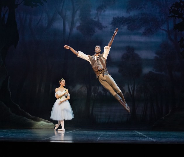 Juan Carlos Osma as Hilarion with Kiki Saito as Myrtha. Photo: Bradbury Photography.