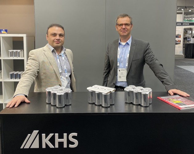 Strong AUSPACK for KHS Pacific: MD Jens Kautzky (right) and GM - Sales, Houman Tarash.