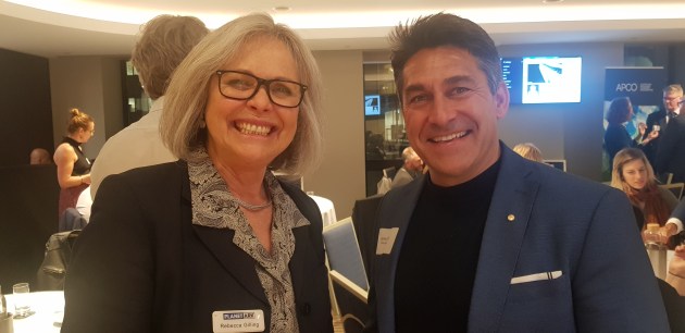 l-r Rebecca Gilling, Planet Ark, with Jamie Durie, Groundswell
