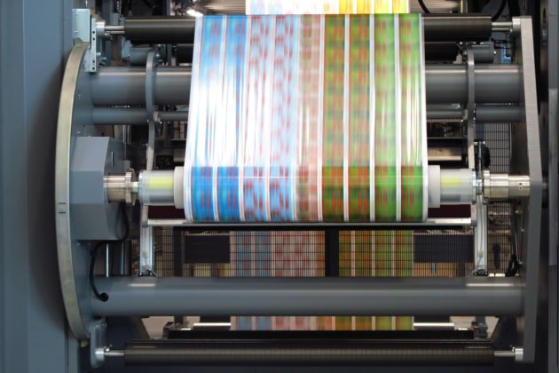 Wide-web printing and lamination machinery expansion boosts flexibles capability at Labelmakers. Image: Labelmakers