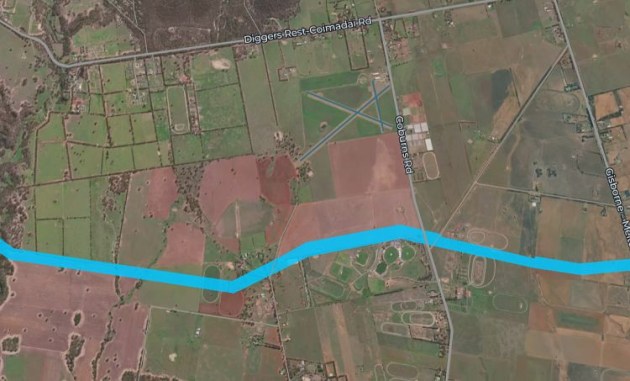 The proposed powerline (in blue) will pass very close to Melton Airport. (Ausnet)