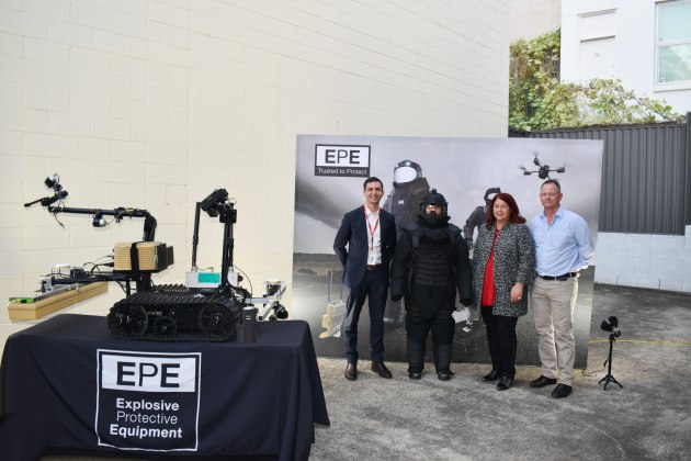 Minister Price and Trevor Evans with Warwick Penrose (right) of EPE during the site visit.
EPE