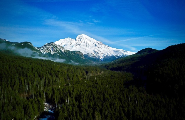 Mount Rainer. Unsplash/Siddhartha Gupta