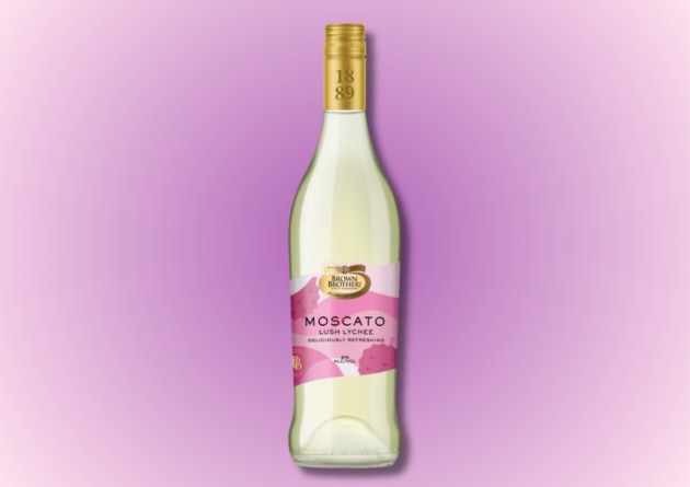Leading Moscato producer, Brown Brothers, has launched its latest limited-edition fruity flavour, Moscato Lush Lychee, following in the footsteps of its other dessert-inspired releases &ndash; including Strawberries & Cream and Mango Swirl.
Source: Brown Family Wines